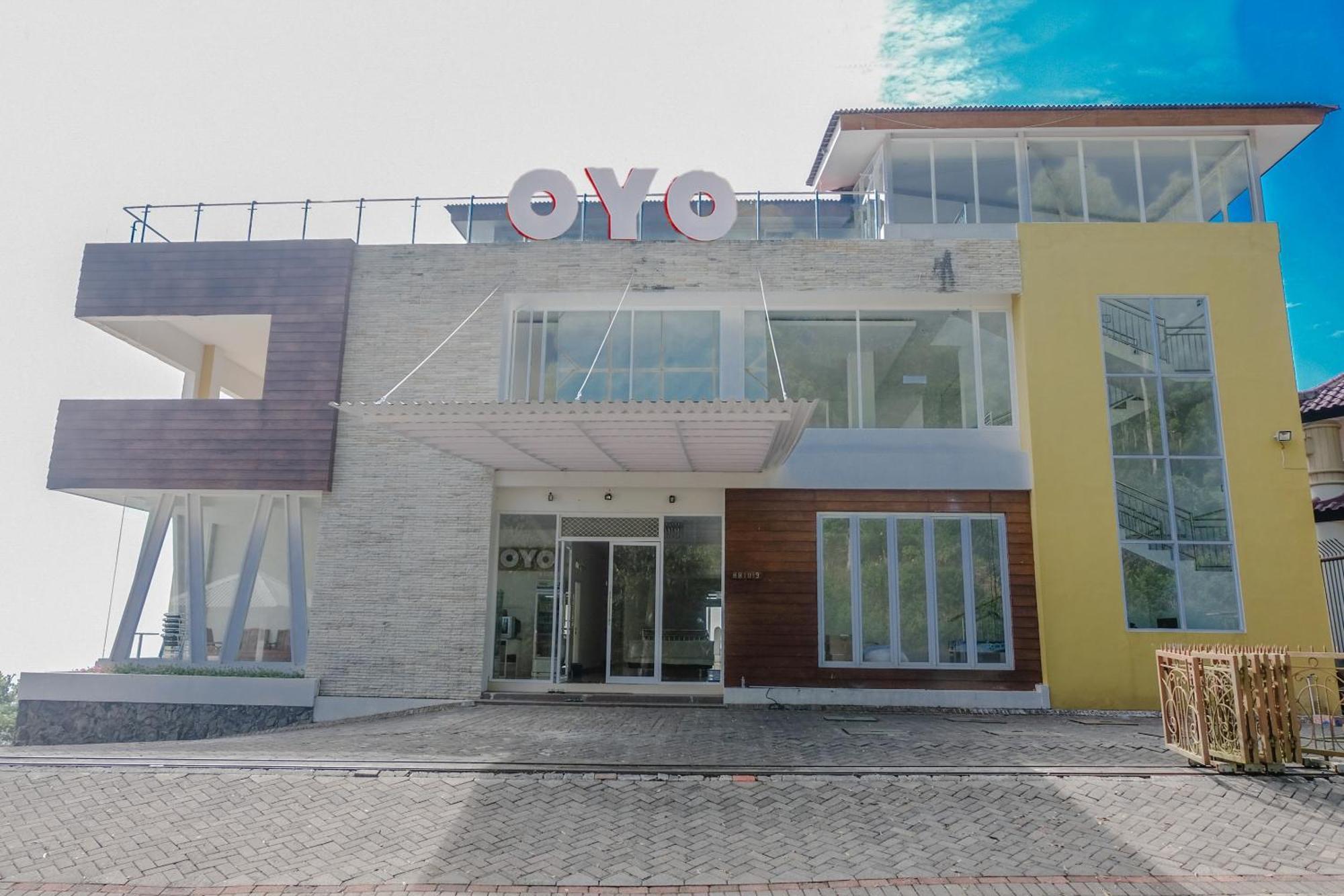 OYO 1194 Villa Bukit Panderman Residence Batu  Exterior foto